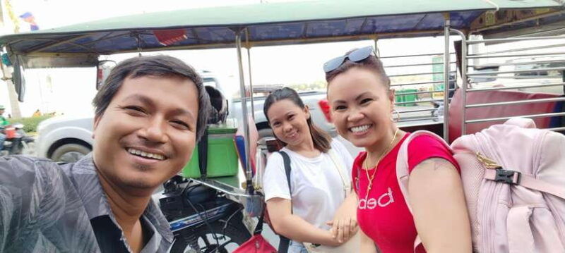 phnom-penh-private-city-tour-by-tuk-tuk-with-10-highlights