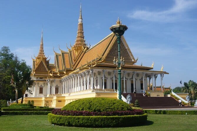 Phnom Penh Private City Tour - Exploring Phnom Penh with Purpose and Perspective