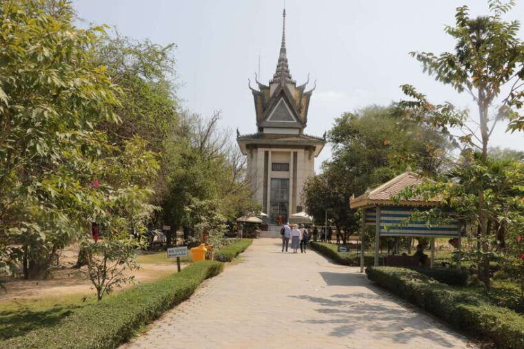 phnom-penh-private-tour-local-english-guides-driver