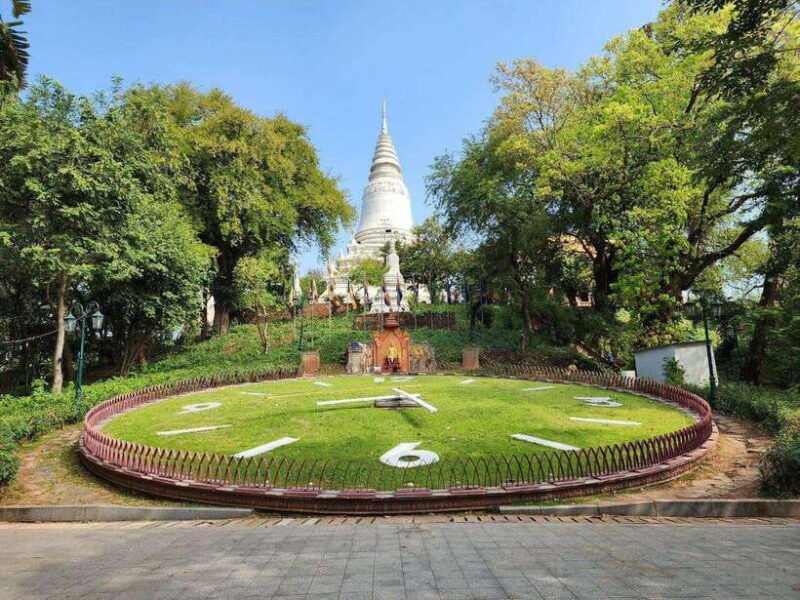 phnom-penh-private-tuk-tuk-tour-with-english-speaking