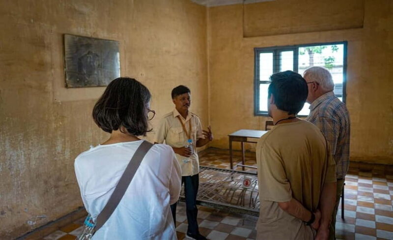 Phnom Penh :S21 Tuol Sleng Museum & Killing Field Tour - The Sum Up: Who Should Consider This Tour?
