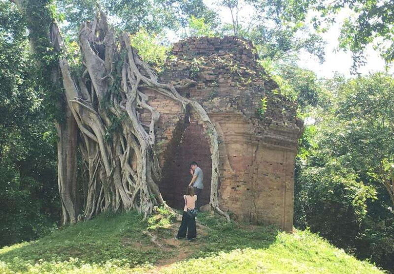 phnom-penh-siem-reap-road-transfer-plus-sightseeing