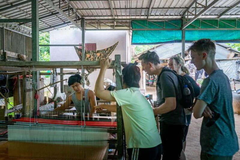 phnom-penh-silk-island-sunset-bike-tour-include-drinks