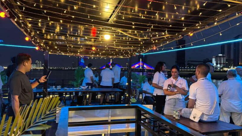 Phnom Penh: Sunset Dinner Cruise with English Speaking Guide - FAQ