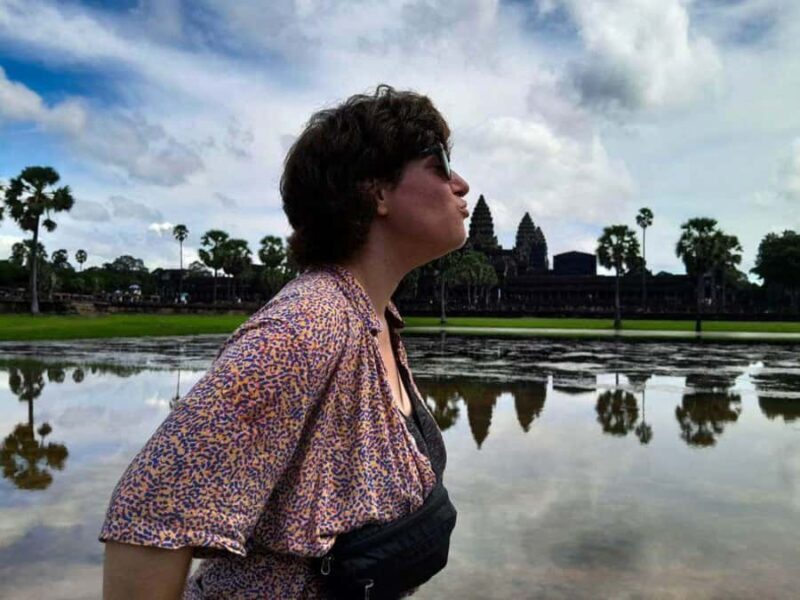 Phnom Penh to Angkor Wat, Bayon & Ta Prohm Day Trip - Final Stops & Souvenir Shopping