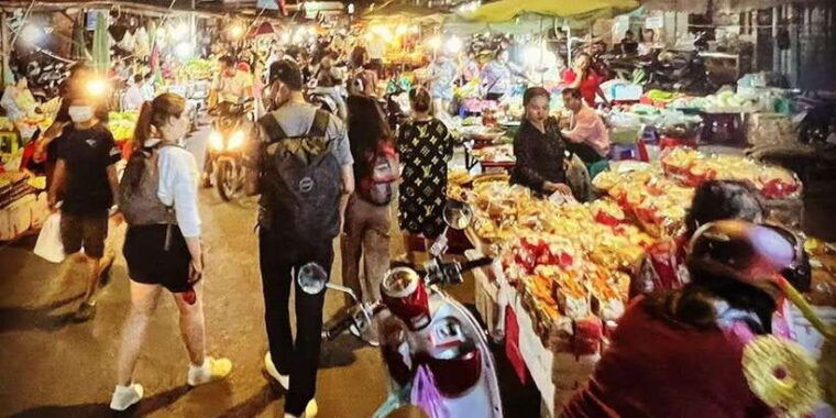 phnom-penhs-ultimate-street-food-tour-by-tuk-tuk