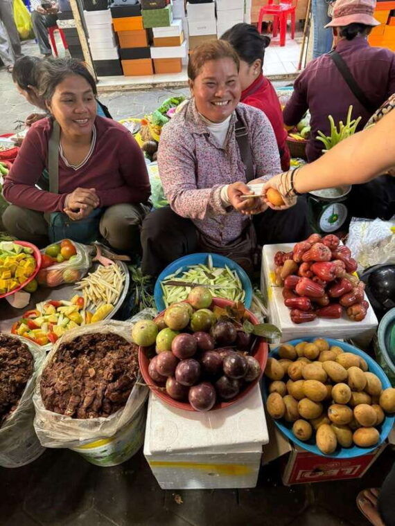 phnom-penhs-ultimate-street-food-tour-by-tuk-tuk