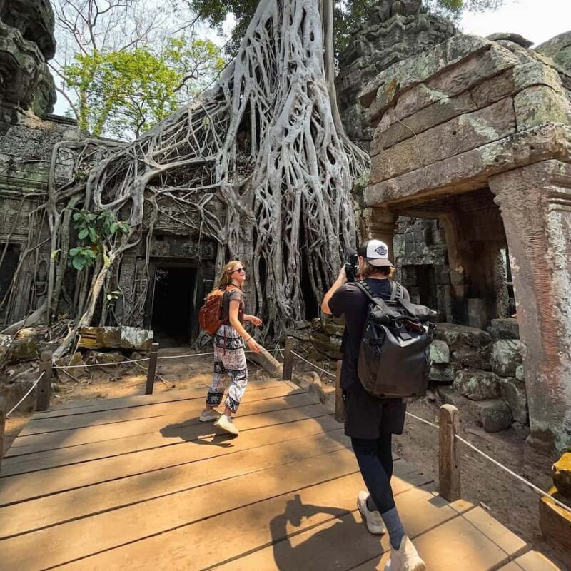 Phnom PenhSiem Reap Angkor: 5 Day Private Tour in Cambodia - Angkor’s Unrivaled Magic: Sunrise and Main Temples