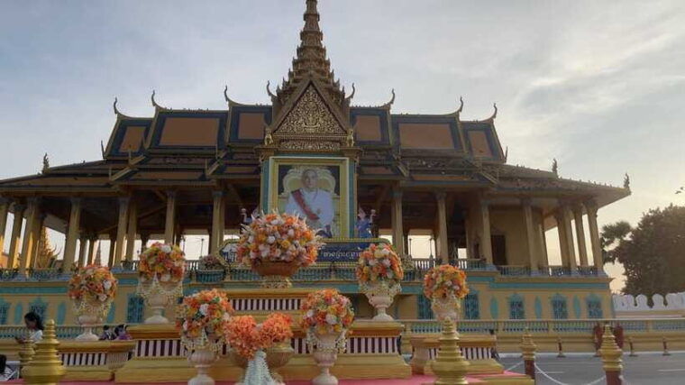 phnompenh-explore-non-local-experience-life-of-city-tour
