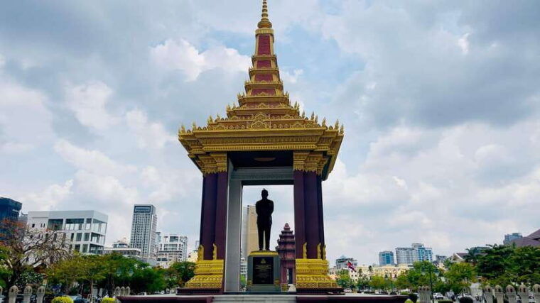 phnompenh-explore-non-local-experience-life-of-city-tour