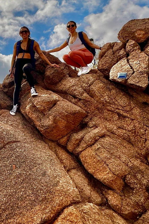 phoenix-epic-camelback-mountain-guided-hike-ascend-peak