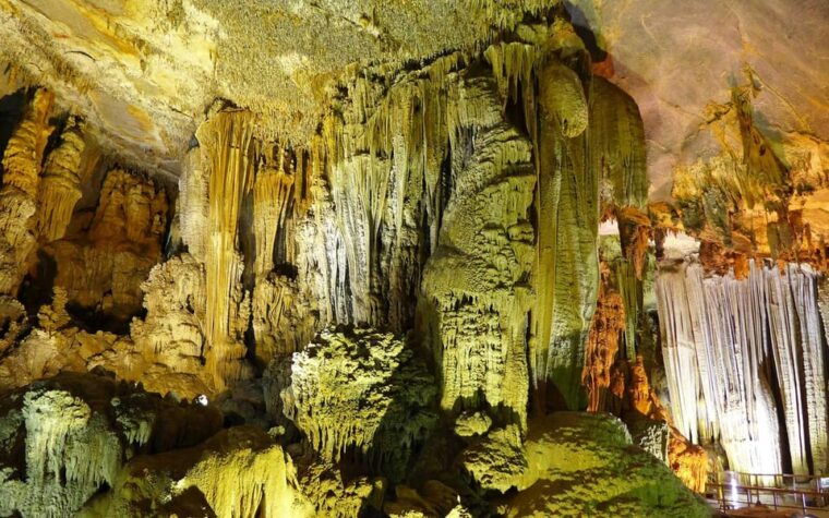 phong-nha-cave-paradise-caves-2-day-adventure-from-hue
