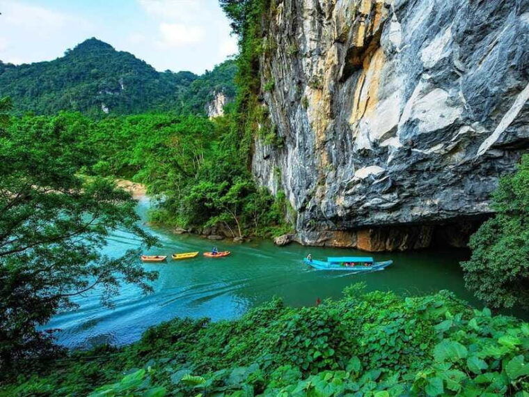 phong-nha-dong-hoi-phong-nha-cave-and-paradise-cave-tour