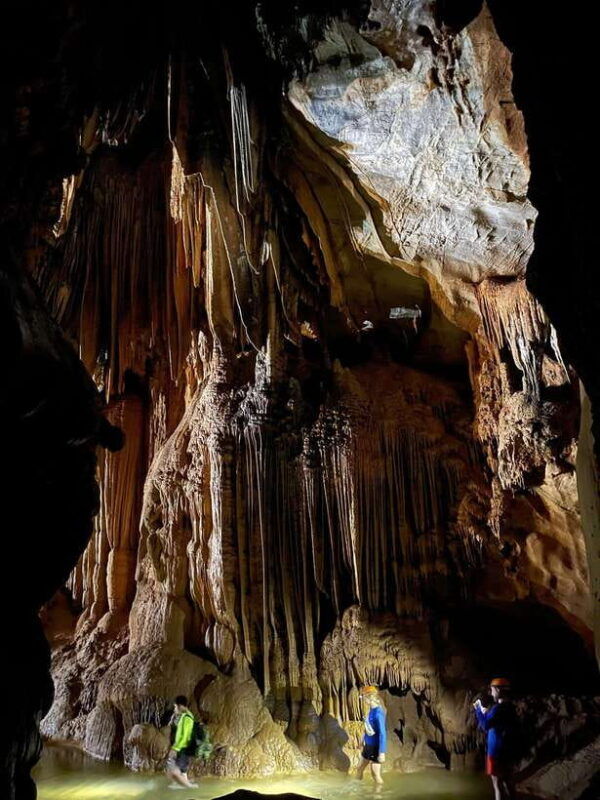 phong-nha-paradise-cave-4km-adventure