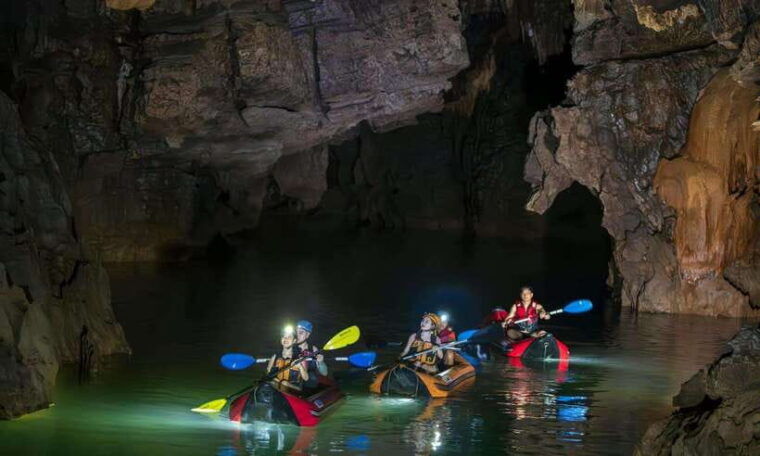 phong-nha-phong-nga-cave-expedition-4-5-km-by-kayak