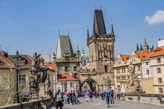photogenic-prague-6-hours-tour-by-car