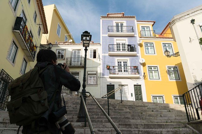 photograph-lisbon-walking-with-a-local-photographer-2