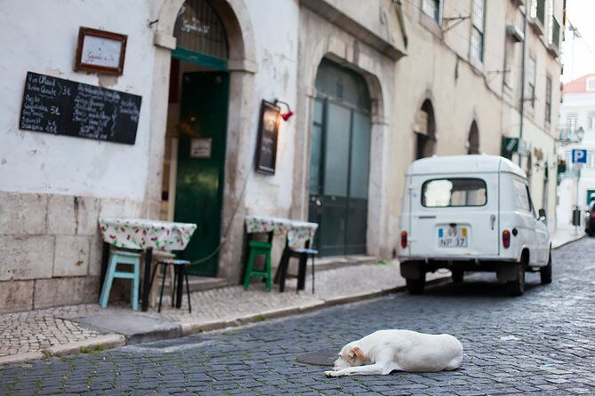 photography-workshop-tour-in-alfama-lisbon