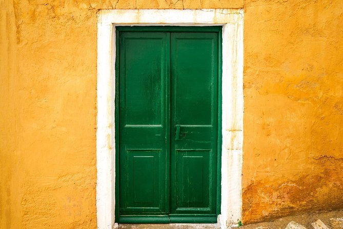 photography-workshop-tour-in-corfu-old-town