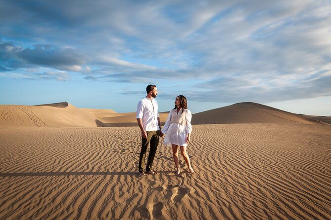 photoshoot-at-dunas-maspalomas-in-desert-beach-ocean-view