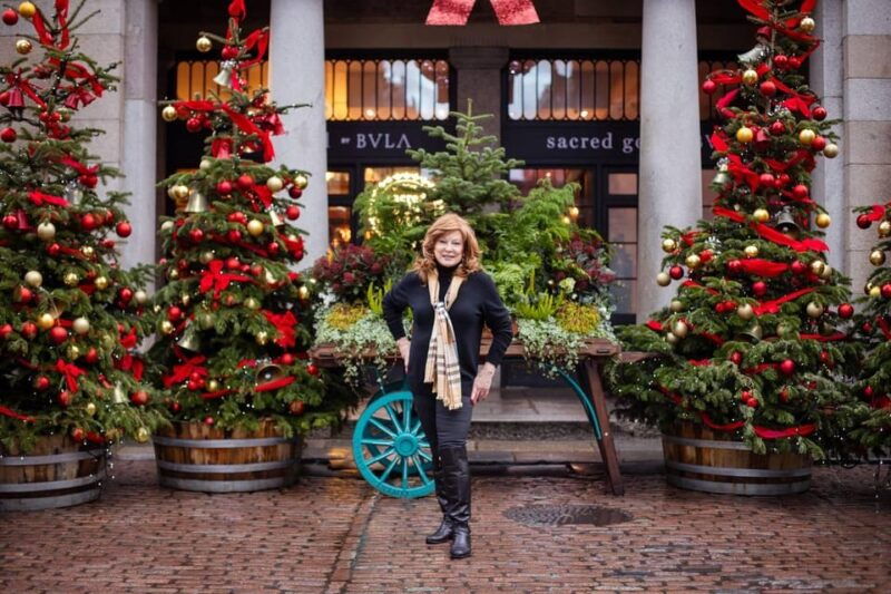 photoshoot-at-notting-hillcovent-gardenst-paul-cathedral