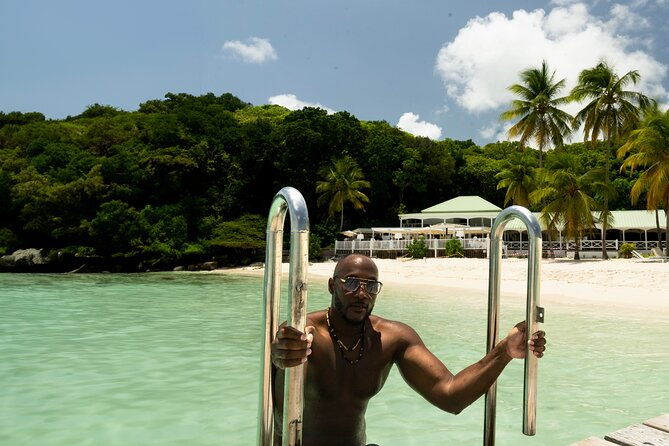 photoshoot-drone-on-a-caribbean-paradise-beach-or-day-tour