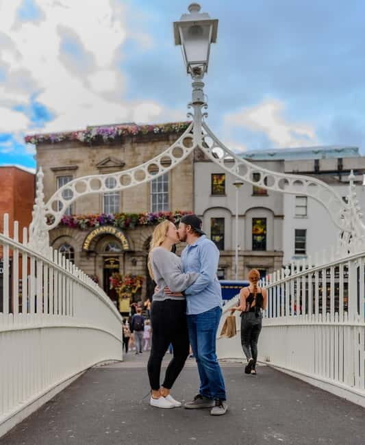 Photoshoot for Couples LGBTQ Friendly-Pride Month Promotion - Embracing Dublin: The Ultimate Love-Story Backdrop