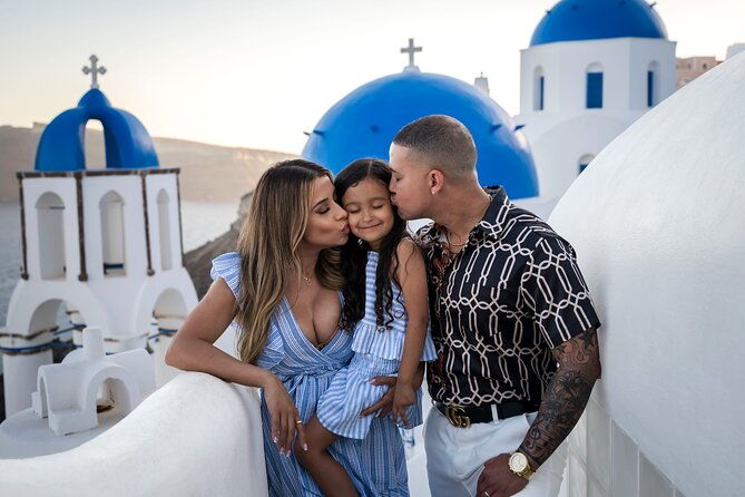 photoshoot-in-santorini-oia