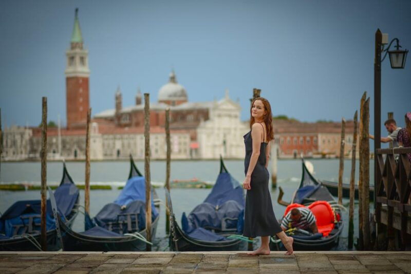 photoshoot-in-venice-your-story-our-lens-book-now