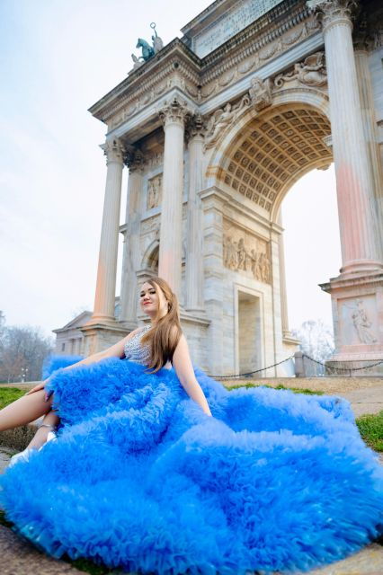photoshoot-with-a-fairytale-dress-in-the-heart-of-milan