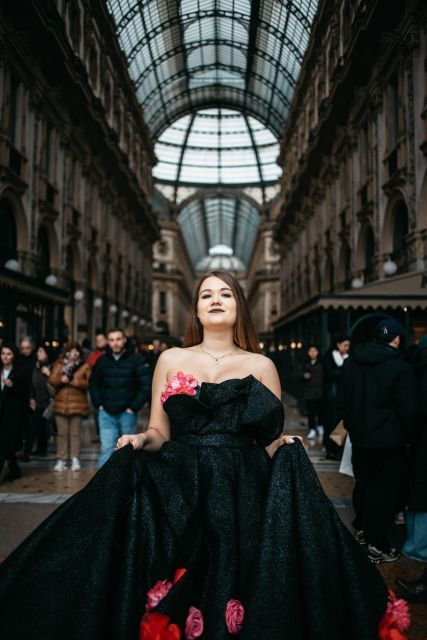 photoshoot-with-a-fairytale-dress-in-the-heart-of-milan