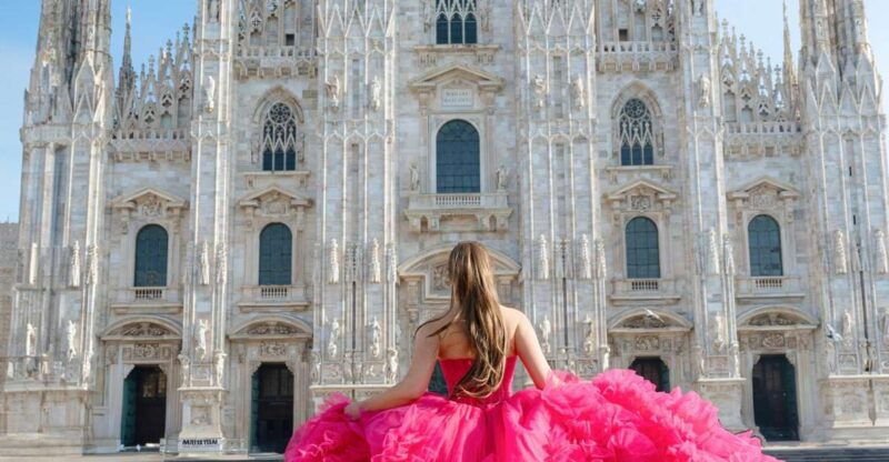photoshoot-with-a-fairytale-dress-in-the-heart-of-milan