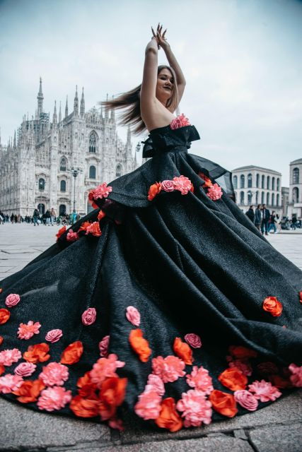 photoshoot-with-a-fairytale-dress-in-the-heart-of-milan