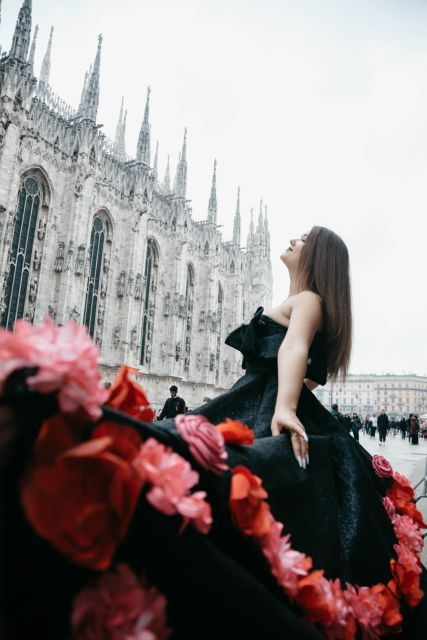 photoshoot-with-a-fairytale-dress-in-the-heart-of-milan