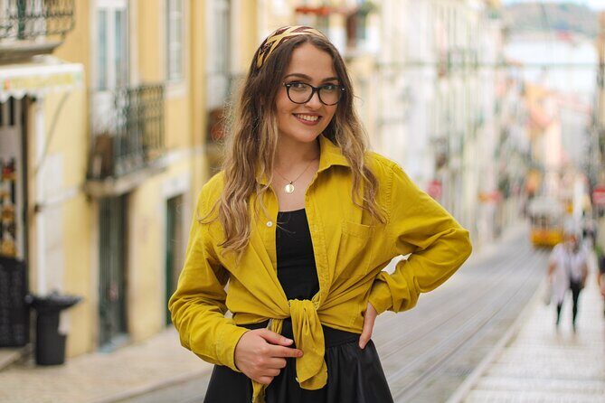 Photoshoot with a Local Professional Photographer in Lisbon - Key Points