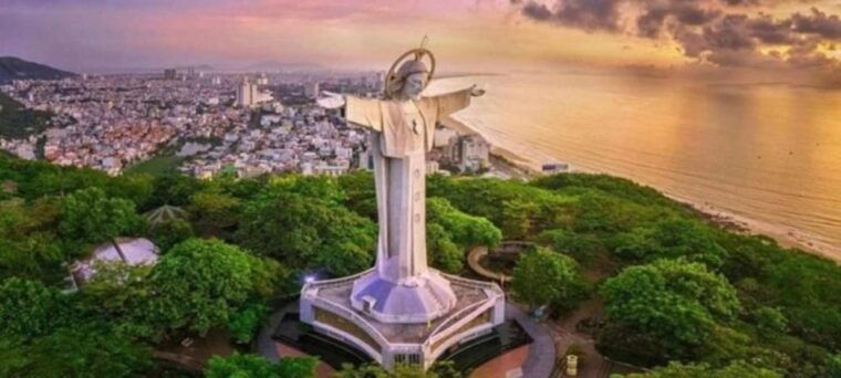 phu-my-port-private-tour-to-vung-tau-beach-buddha-statues