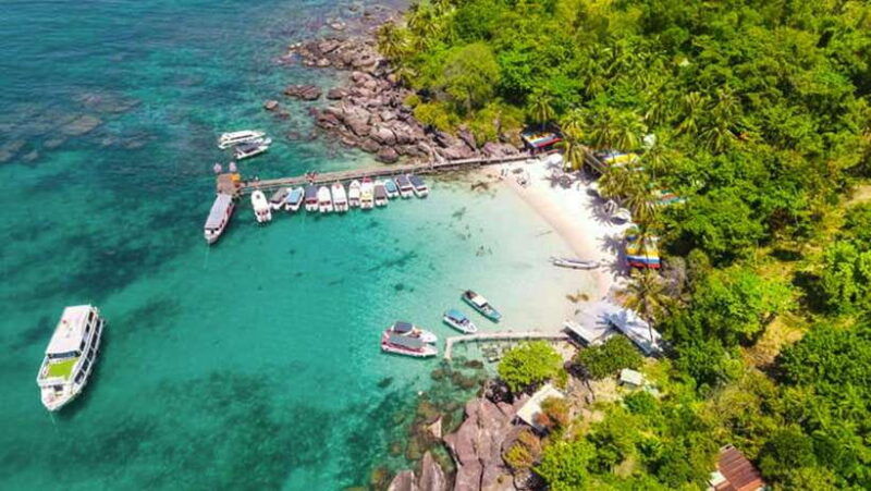 phu-quoc-2-islands-trip-gam-ghi-island-may-rut-trong-island