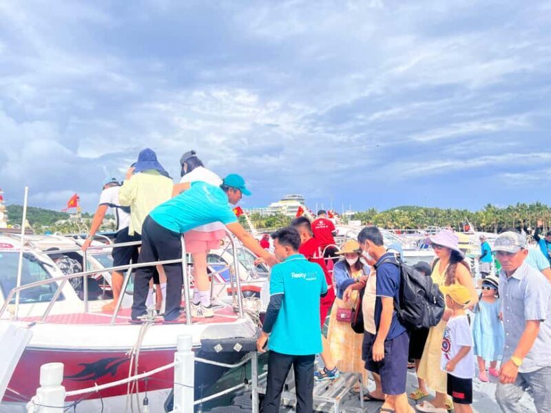 Phu Quoc: 3 Islands Tour with Cable Car & Buffet Lunch - Discovering the Phu Quoc: 3 Islands Tour with Cable Car & Buffet Lunch