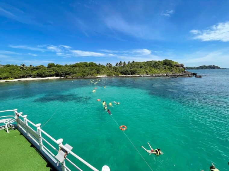 phu-quoc-cable-car-and-4-islands-trip-by-speedboat