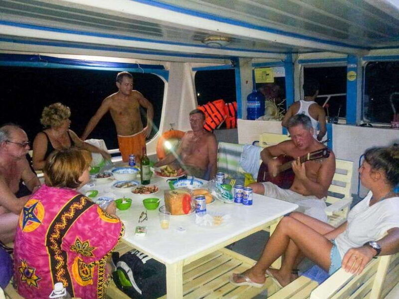 phu-quoc-night-squid-fishing-experience