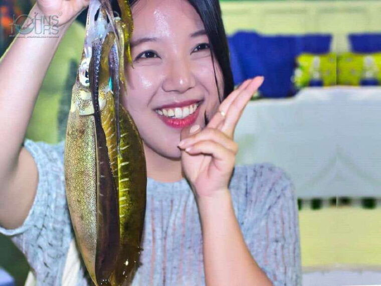 phu-quoc-night-squid-fishing-tour-with-dinner
