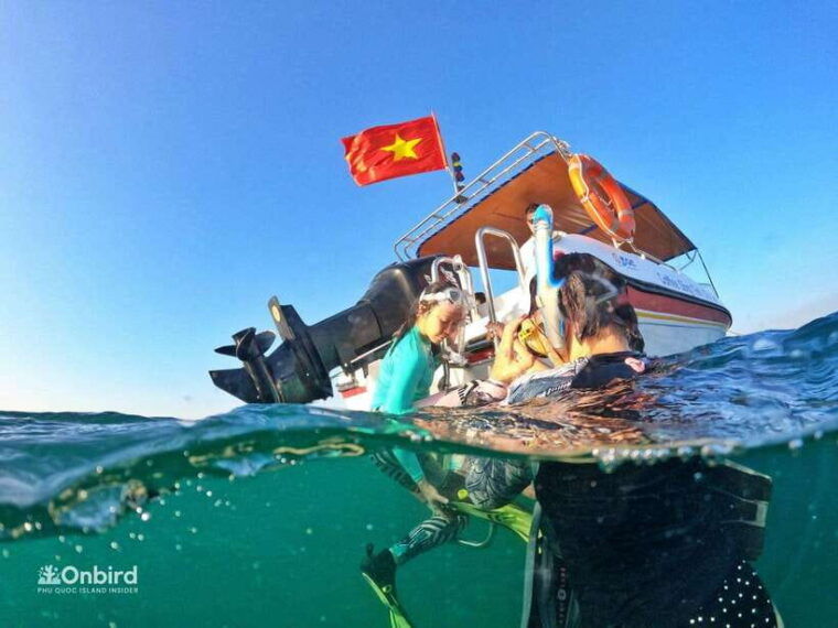phu-quoc-speed-boat-tour-4-islands-2-reefs-snorkeling