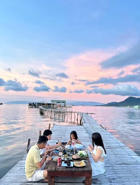 Phu Quoc: Starfish Beach, Kayaking, and Lunch Day Trip - Relaxing at Starfish Beach