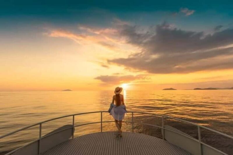 Phuket: Amazing Andaman Sea Phi Phi, Maya & Maiton Island - Snorkeling and Water Fun on Phi Phi Don