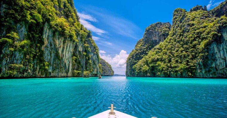 phuket-bamboo-island-and-phi-phi-islands-by-fast-catamaran