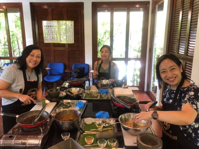 phuket-blue-elephant-thai-cooking-class-with-market-tour