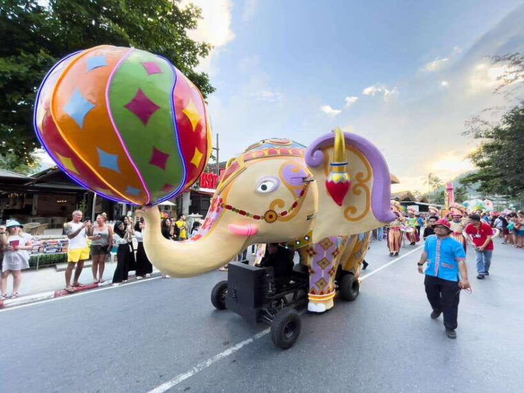 phuket-carnival-magic-admission-ticket-w-optional-transfer