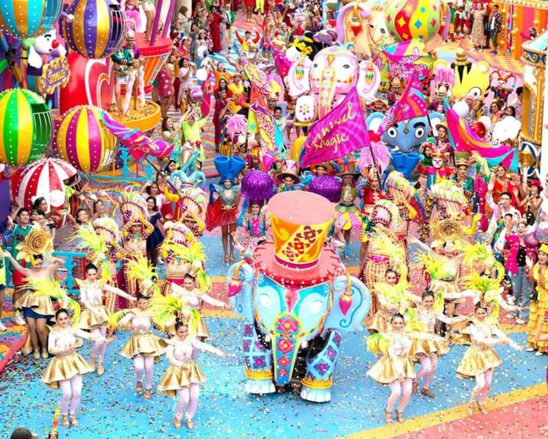 Phuket: Carnival Magic Show Royal Seat with Dinner - Who Would Love This Experience?