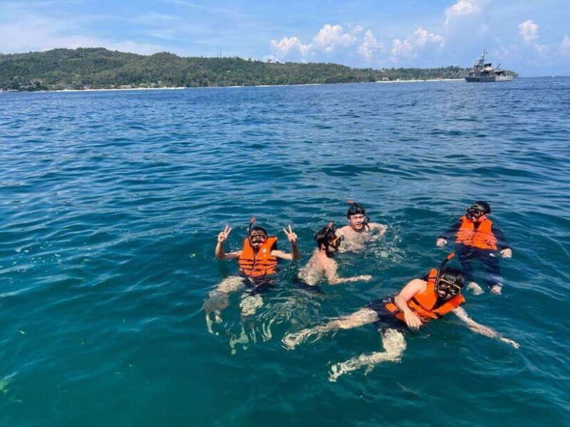 phuket-coral-island-by-catamaran-yacht-with-sunset-dinner