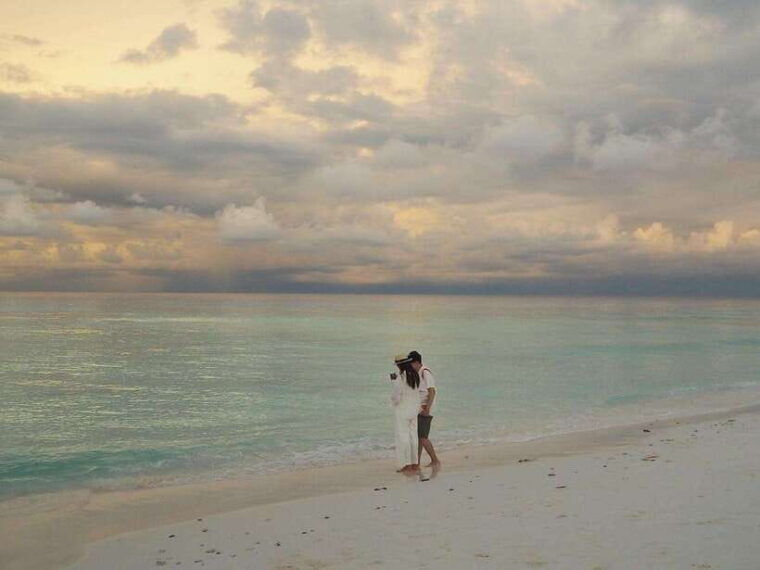 phuket-coral-island-by-catamaran-yacht-with-sunset-dinner